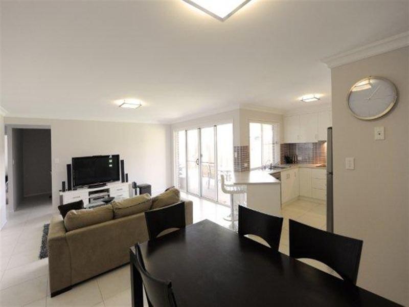 6 Roy Close, Westbrook QLD 4350