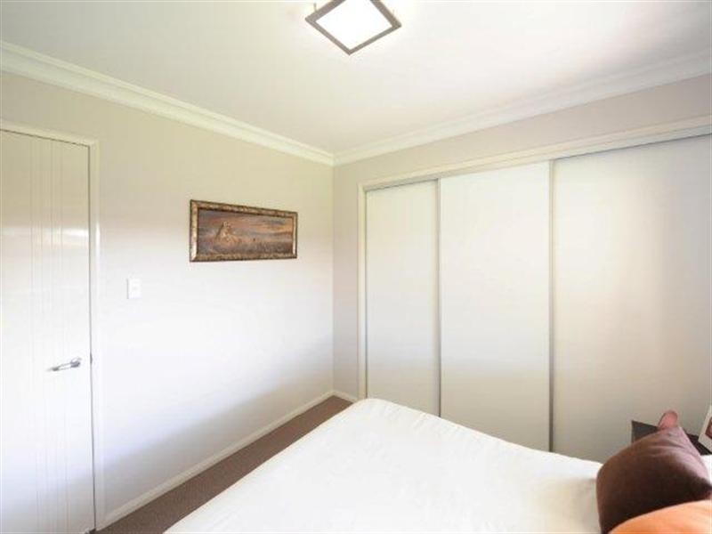 6 Roy Close, Westbrook QLD 4350