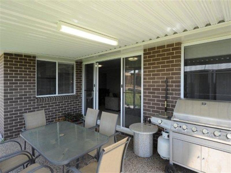 6 Roy Close, Westbrook QLD 4350
