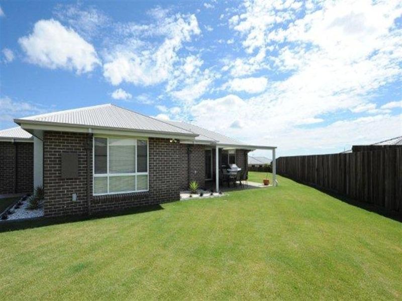 6 Roy Close, Westbrook QLD 4350