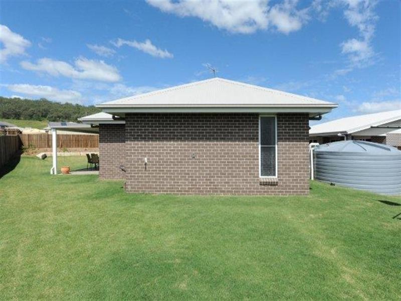 6 Roy Close, Westbrook QLD 4350