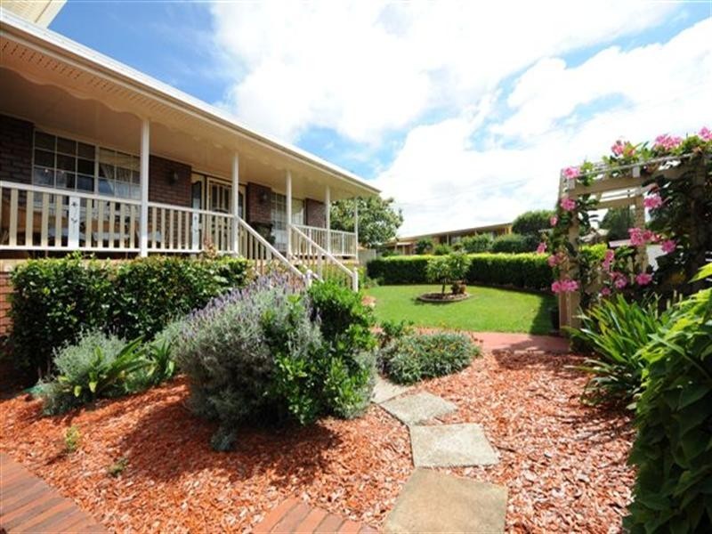 9 Mott Crescent, Toowoomba QLD 4350