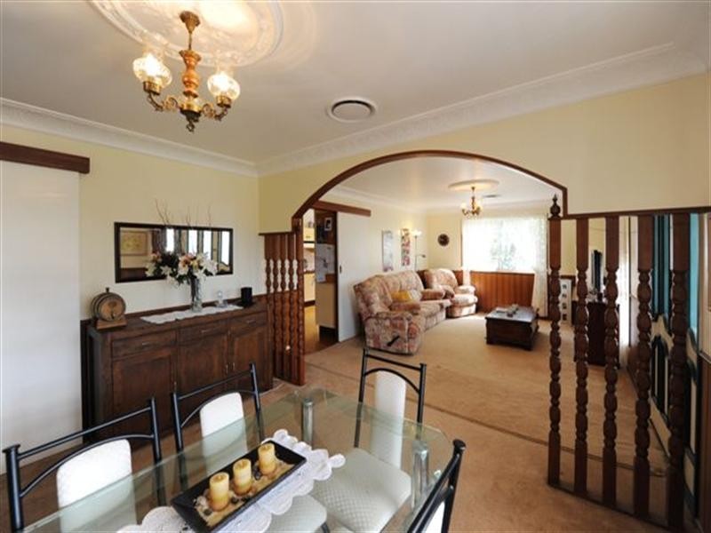 9 Mott Crescent, Toowoomba QLD 4350