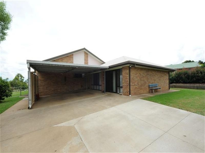 11 King Street, Kingsthorpe QLD 4400