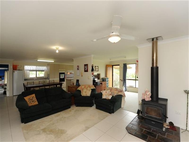 11 King Street, Kingsthorpe QLD 4400