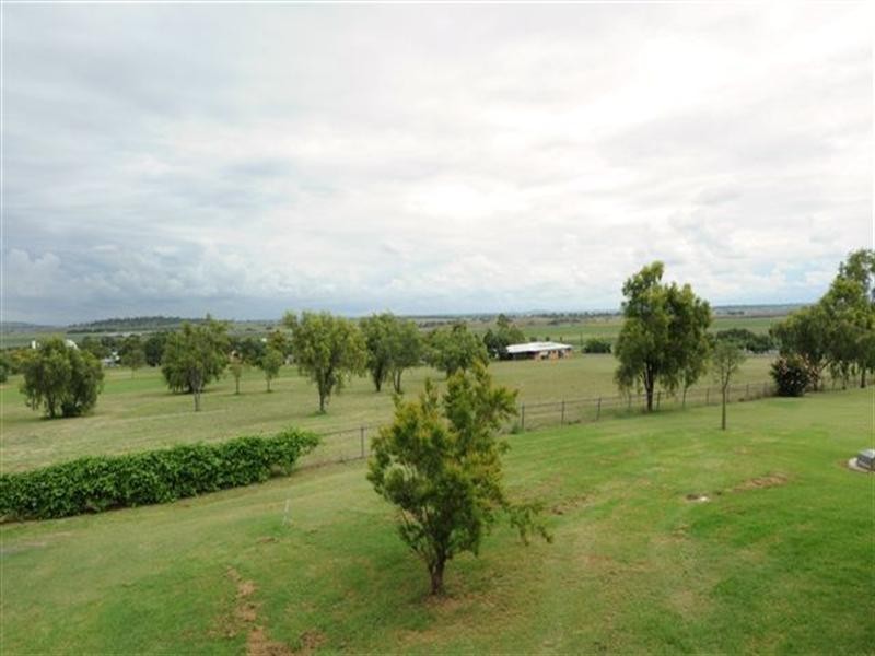 11 King Street, Kingsthorpe QLD 4400