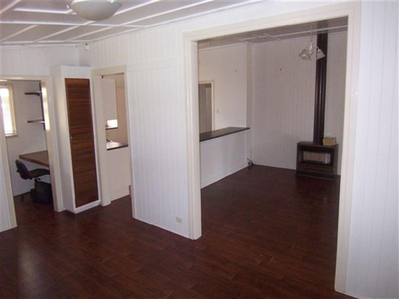 255 Taylor Street, Wilsonton QLD 4350