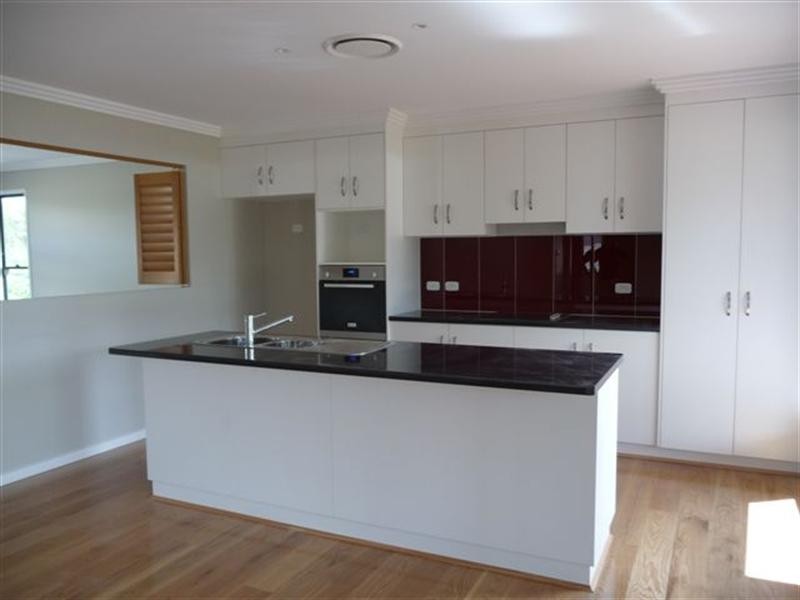 18 Trevean Drive, Kleinton QLD 4352