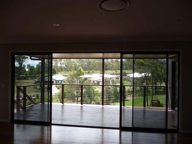 18 Trevean Drive, Kleinton QLD 4352