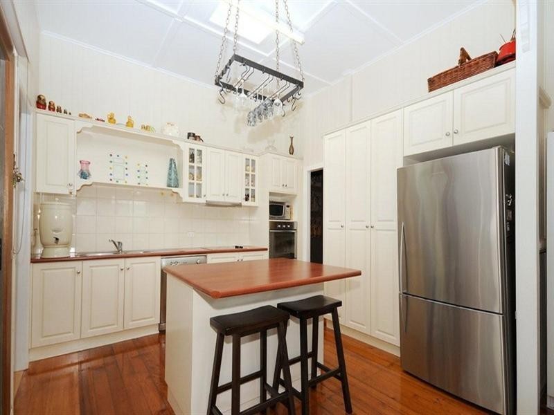 2 Alice Street, East Toowoomba QLD 4350