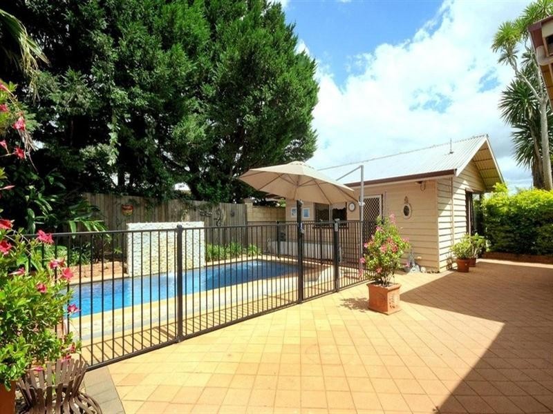 2 Alice Street, East Toowoomba QLD 4350