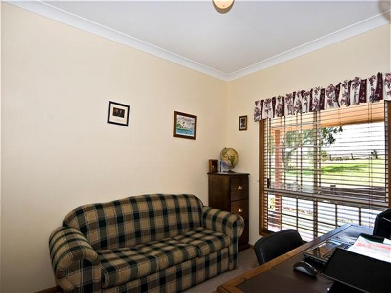 286 Hayden Street, Mount Rascal QLD 4350