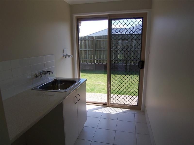 2 Bunkers Hill School Road, Westbrook QLD 4350