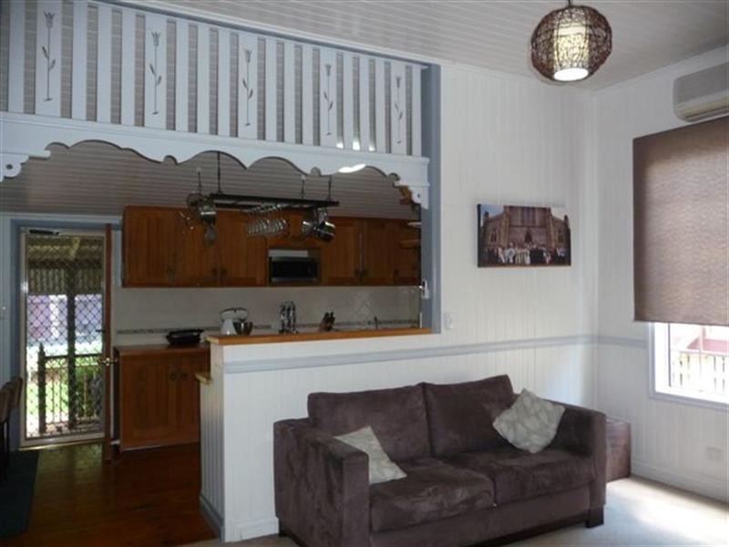 9 Grenier Street, North Toowoomba QLD 4350