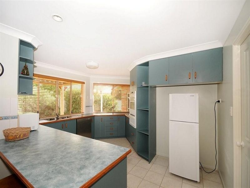 16 Janine Court, Kearneys Spring QLD 4350
