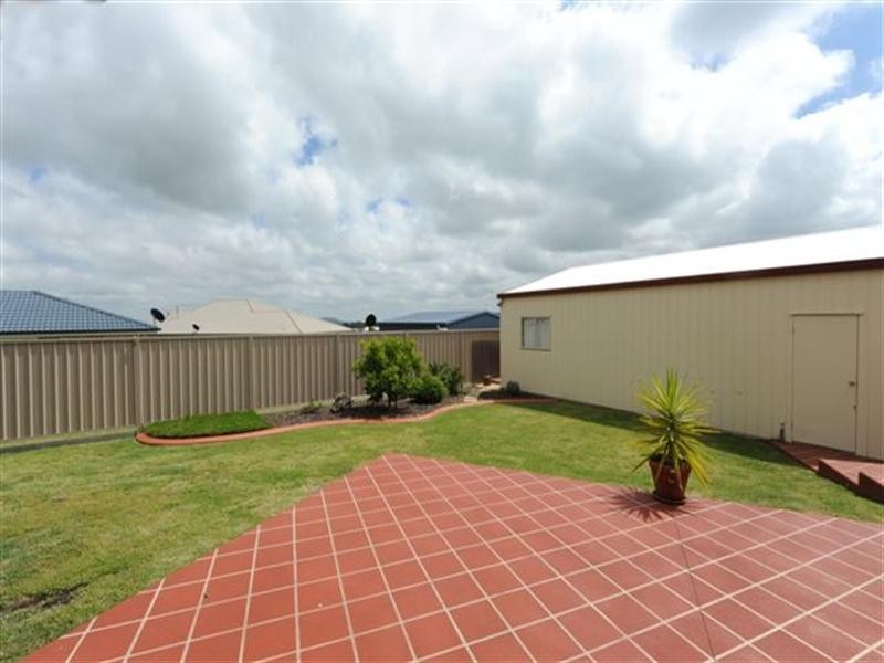 50 Belclaire Drive, Westbrook QLD 4350