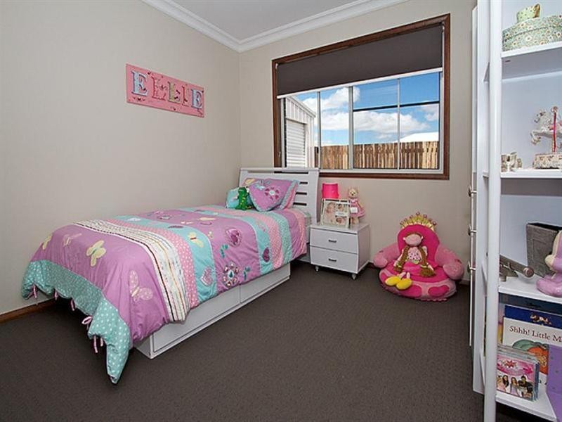 27 Sommariva Street, Westbrook QLD 4350