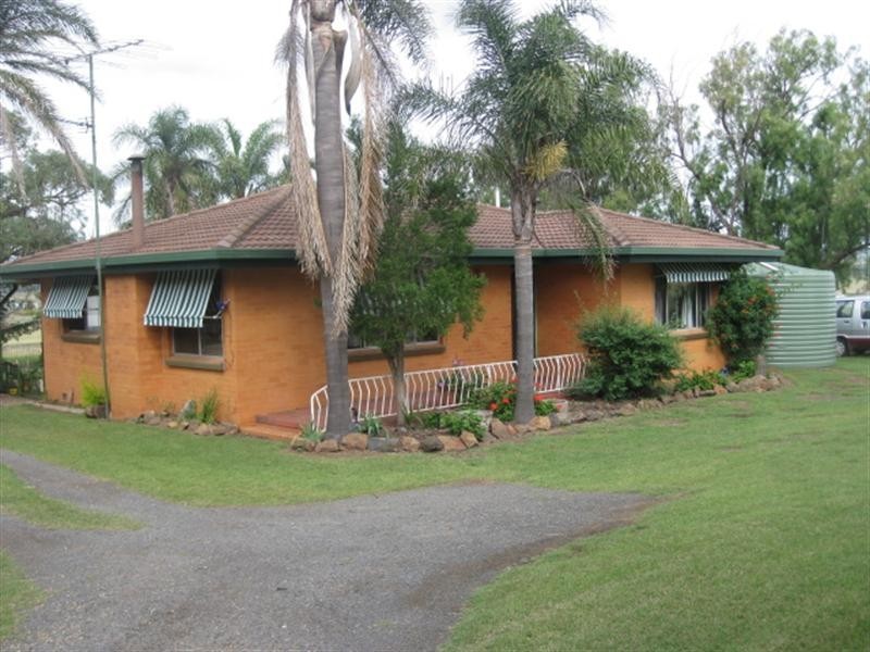 16 Pammenter Road, Hodgson Vale QLD 4352