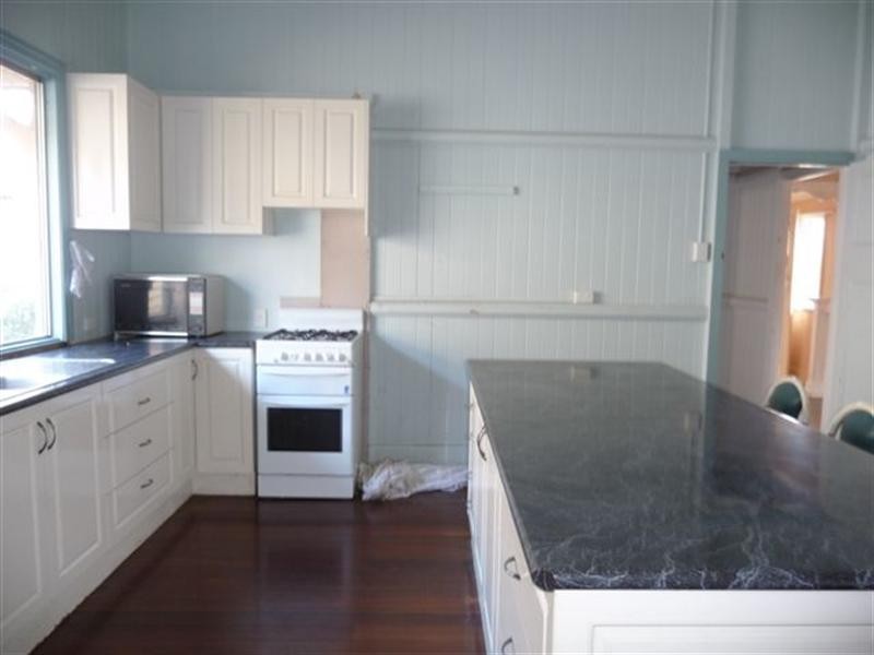 99a Bridge Street, Mount Lofty QLD 4350