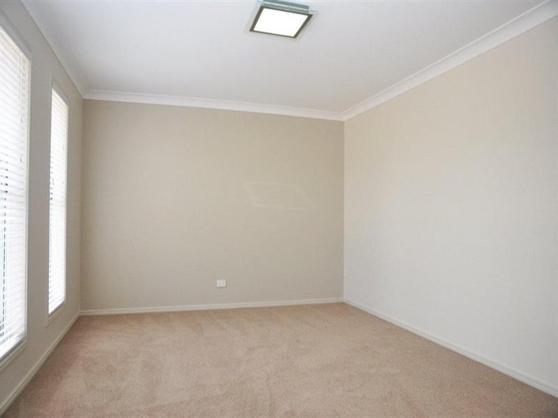 136 Kearney Street, Kearneys Spring QLD 4350