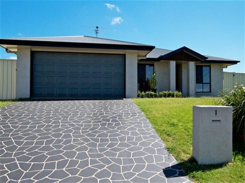 1 Ashford Drive, Wyreema QLD 4352