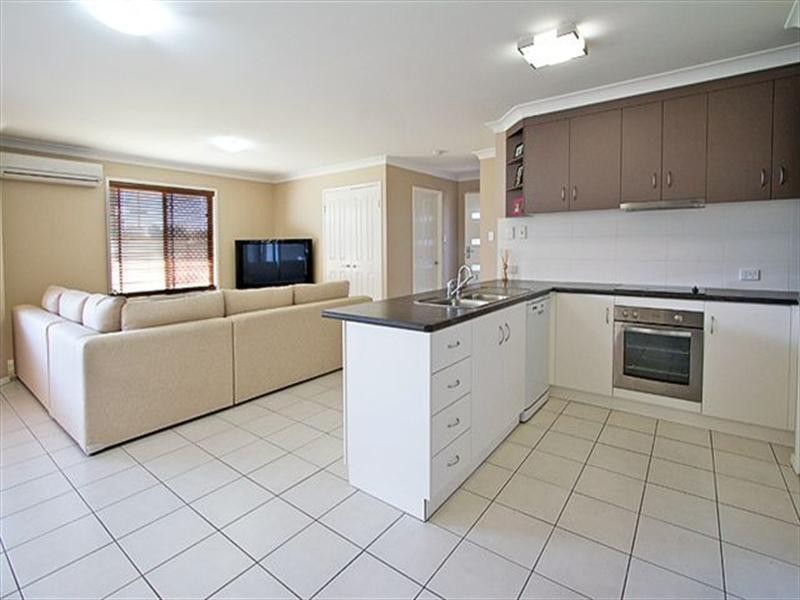 1 Ashford Drive, Wyreema QLD 4352