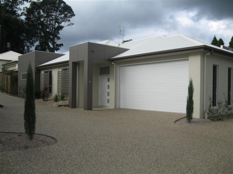 1/1 Barry Street, Mount Lofty QLD 4350