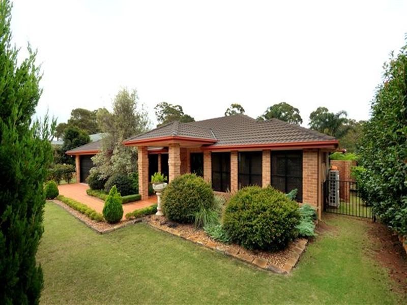 6 Parkway Drive, Highfields QLD 4352