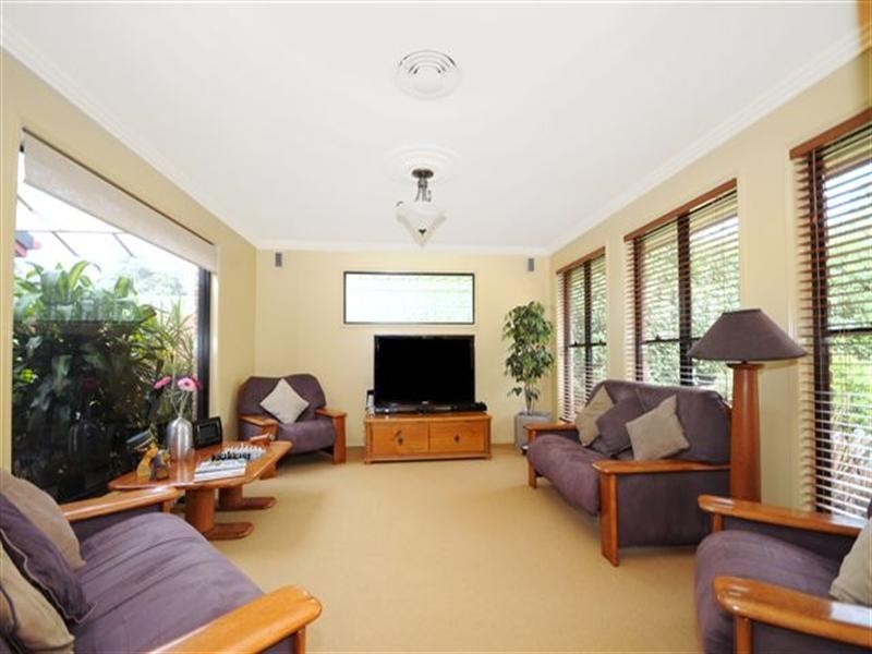 6 Parkway Drive, Highfields QLD 4352