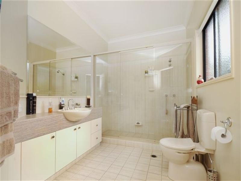 6 Parkway Drive, Highfields QLD 4352