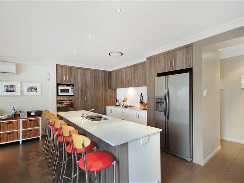 12 Fallon Drive, Middle Ridge QLD 4350