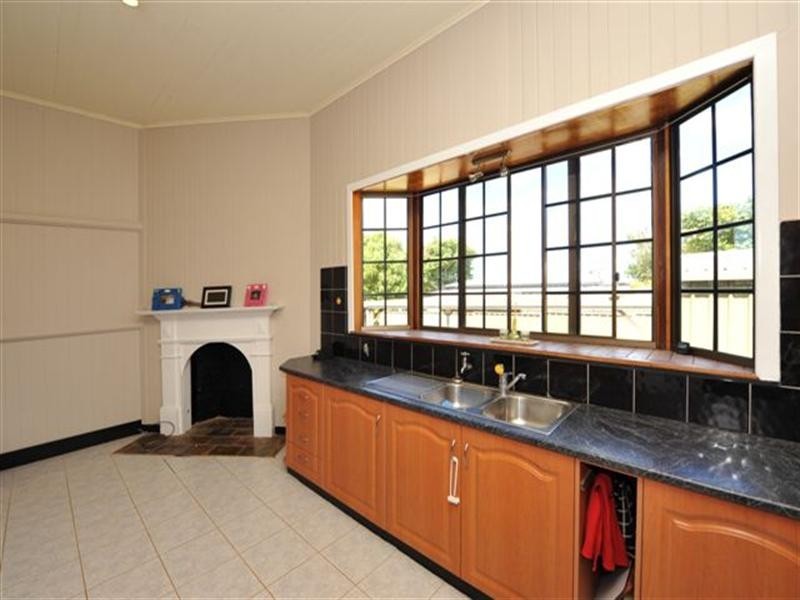 49 Priest Street, Rockville QLD 4350