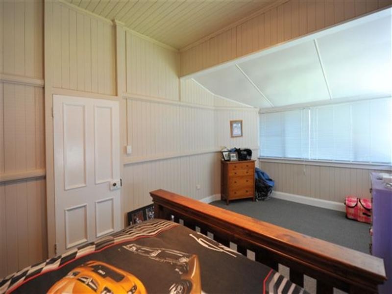 49 Priest Street, Rockville QLD 4350