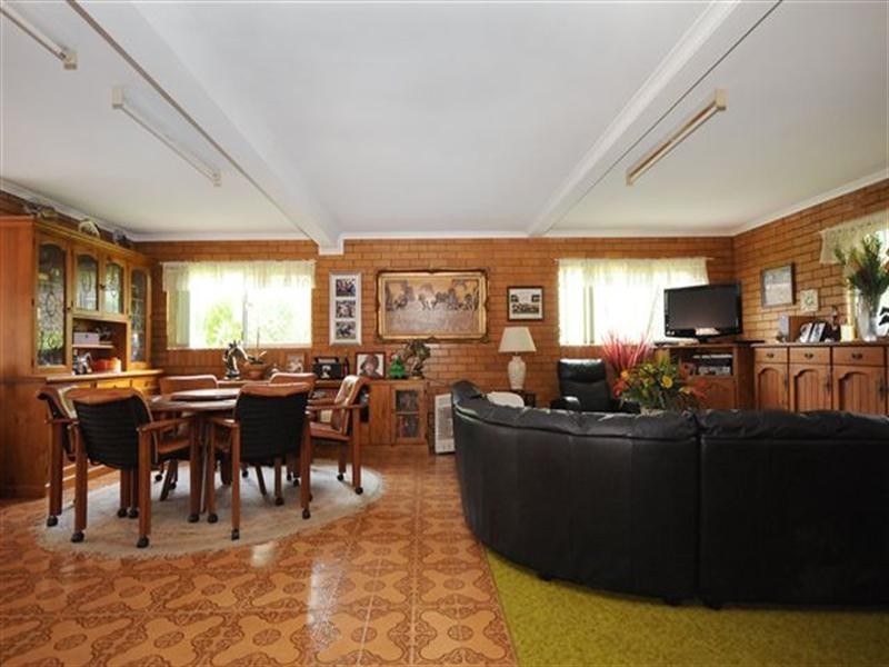 66 Hursley Road, Newtown QLD 4350