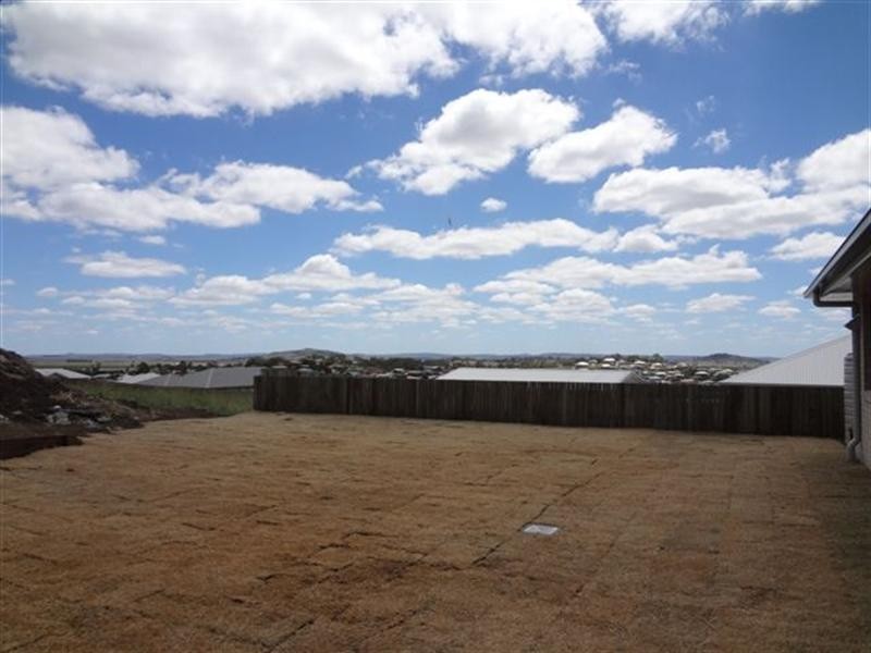 47 Sommariva Street, Westbrook QLD 4350