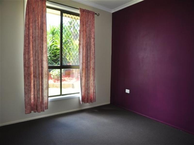 8 Bhutan Court, Newtown QLD 4350