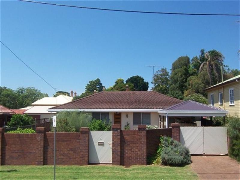 2A Gilbert Street, Toowoomba City QLD 4350