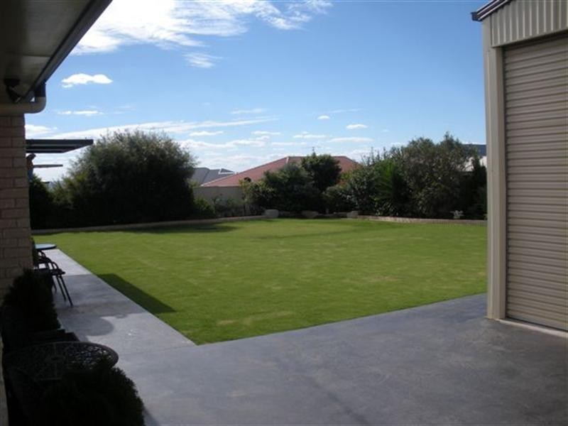 74 Smythe Drive, Highfields QLD 4352