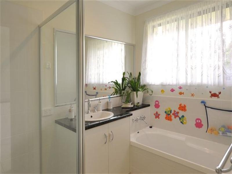 28 Catherine Crescent, Kingsthorpe QLD 4400