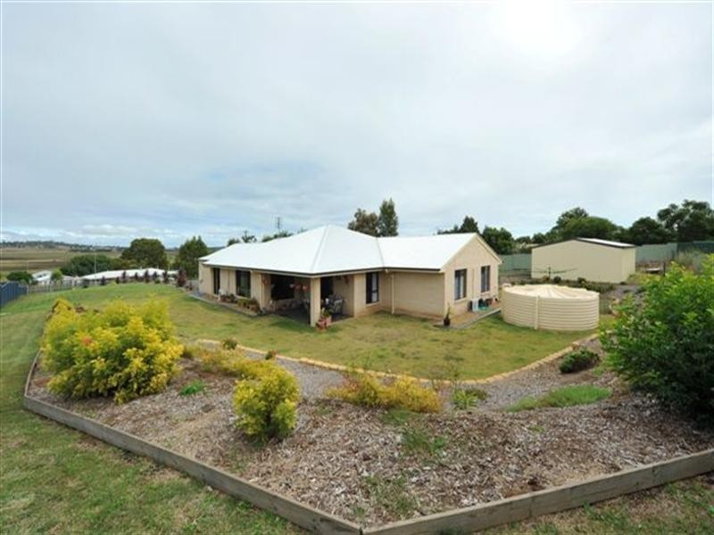 28 Catherine Crescent, Kingsthorpe QLD 4400