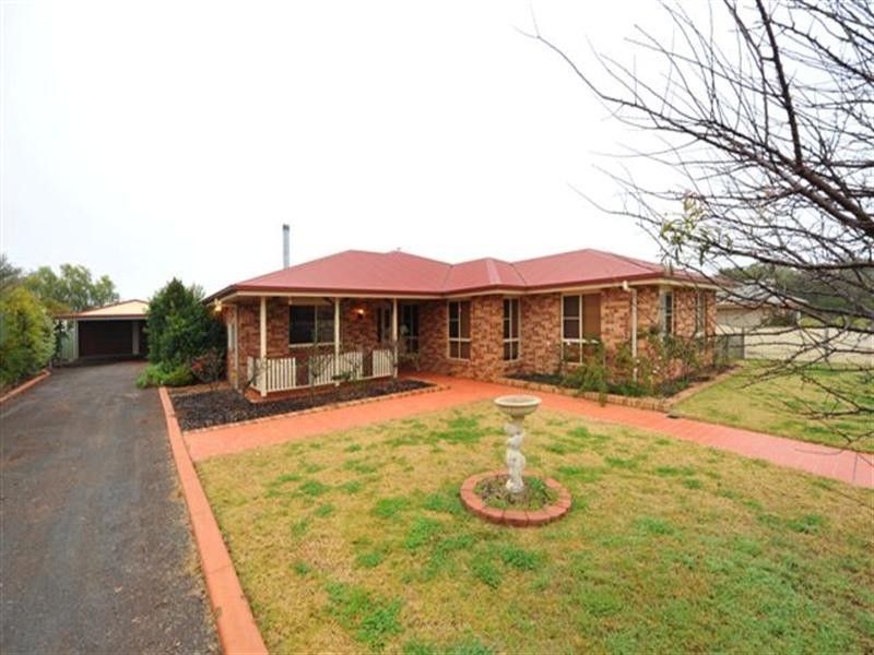 13 Elizabeth Street, Westbrook QLD 4350