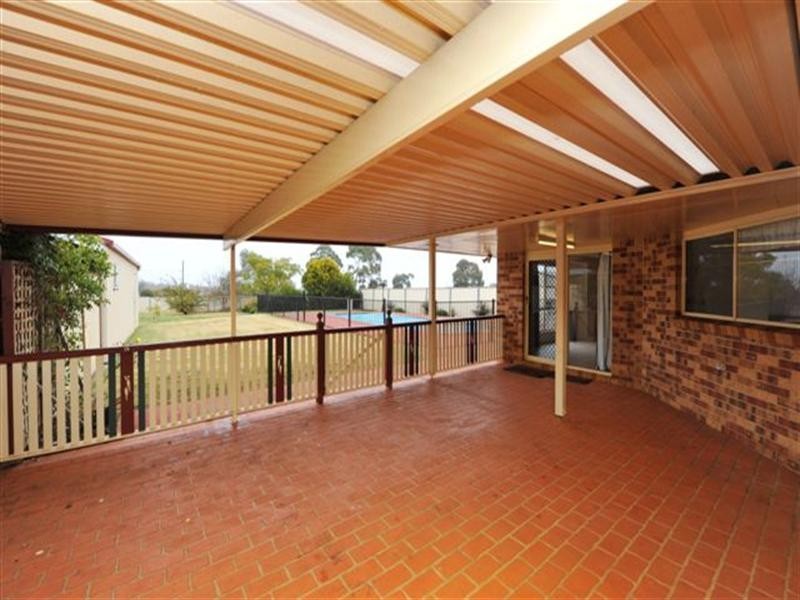 13 Elizabeth Street, Westbrook QLD 4350