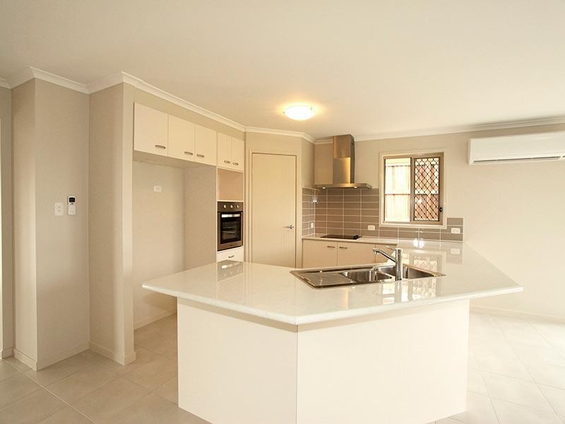 23 Sommariva Street, Westbrook QLD 4350