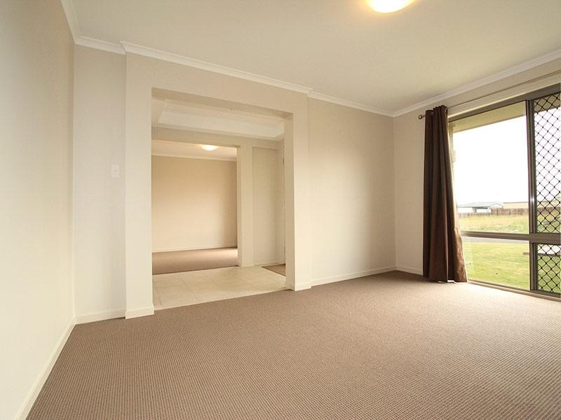 23 Sommariva Street, Westbrook QLD 4350