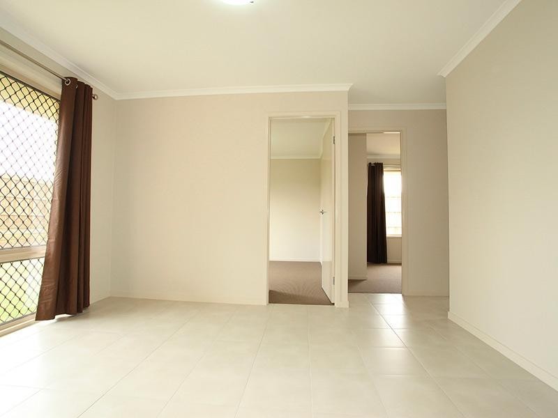 23 Sommariva Street, Westbrook QLD 4350