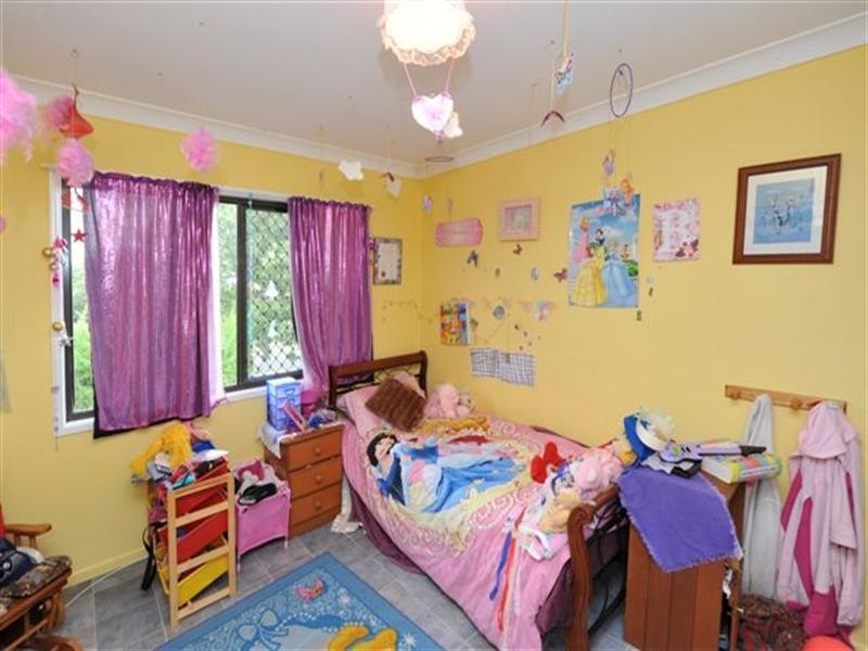 27 Graman Street, Kingsthorpe QLD 4400