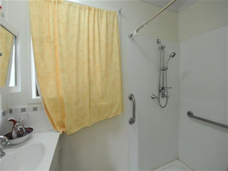 27 Graman Street, Kingsthorpe QLD 4400