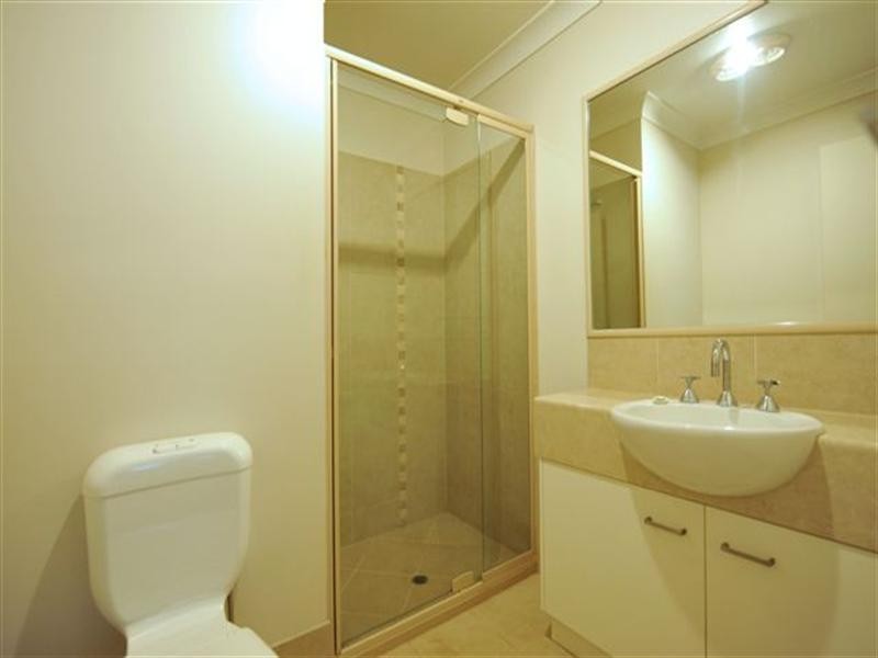 4/16 Anzac Avenue, Newtown QLD 4350