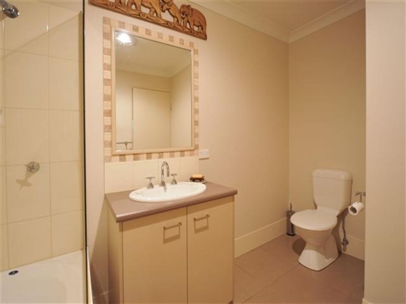 4/16 Anzac Avenue, Newtown QLD 4350