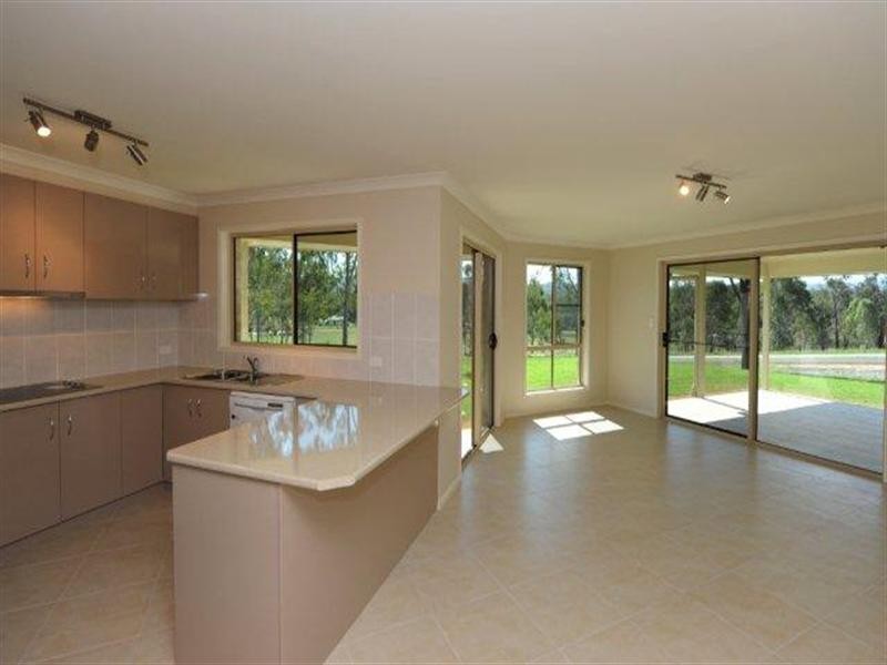 4 Jack Court, Murphys Creek QLD 4352